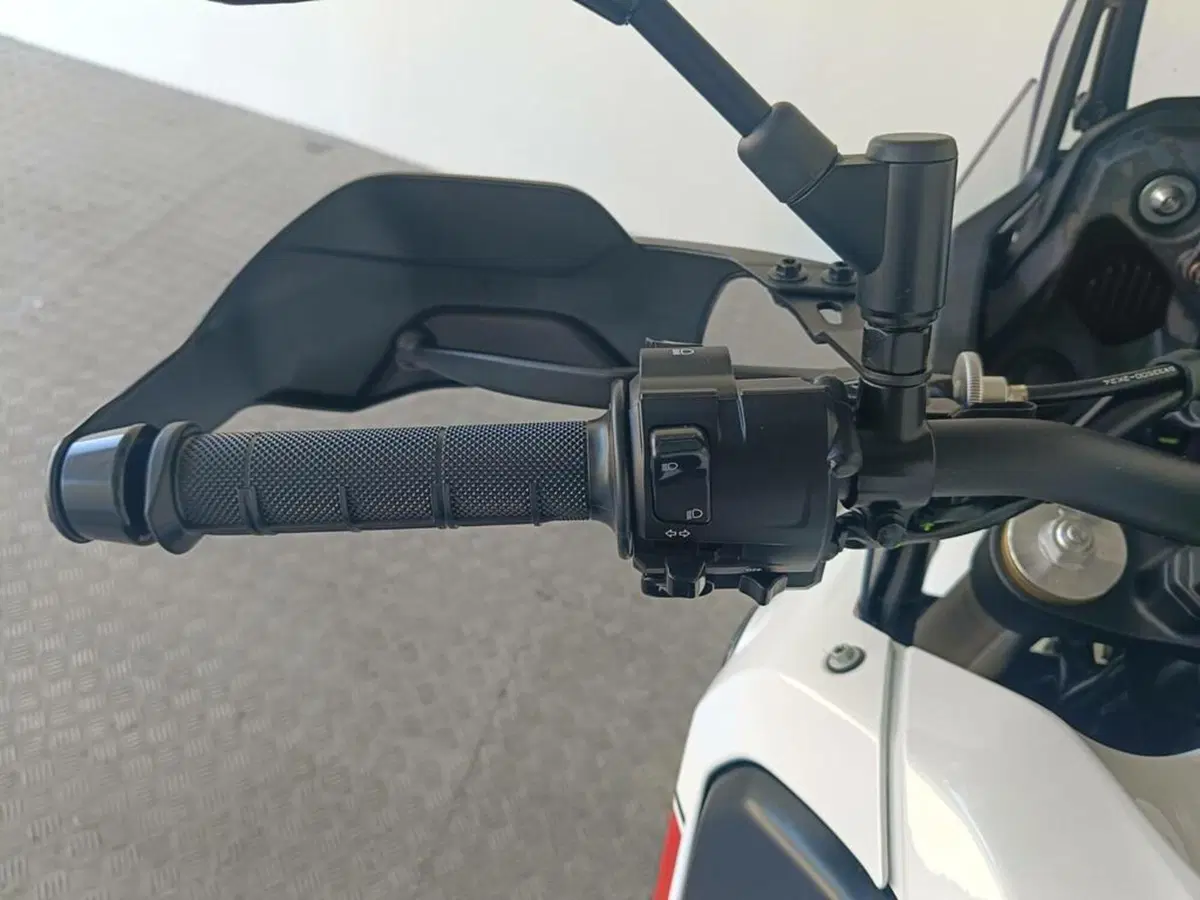 Yamaha Ténéré 700 Rally Edition (2022 - 24) (7)