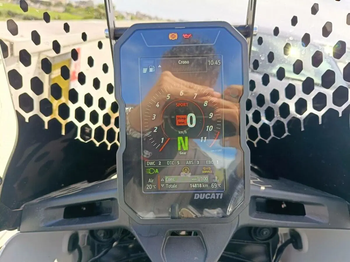 Ducati DesertX (2022 - 25) (8)