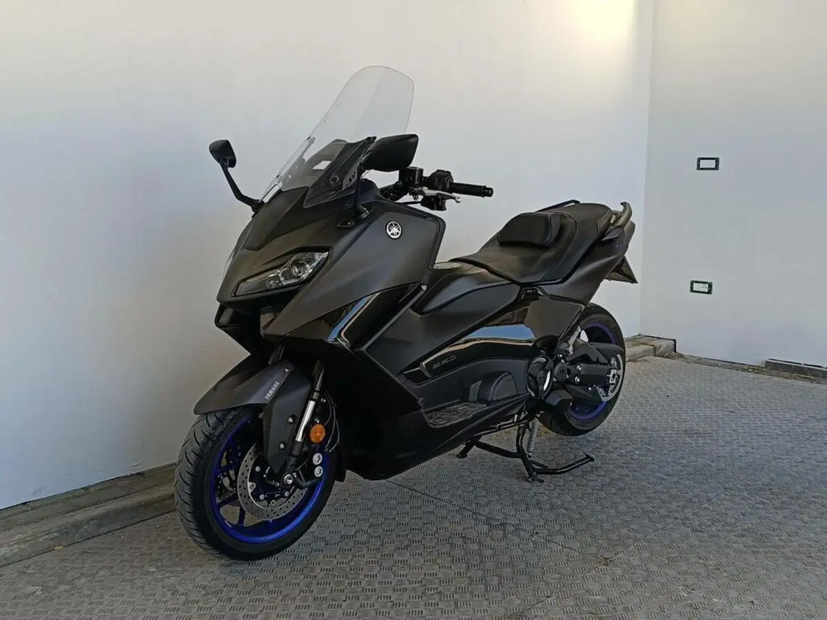 Yamaha T-Max 560 (2022 - 24) (5)