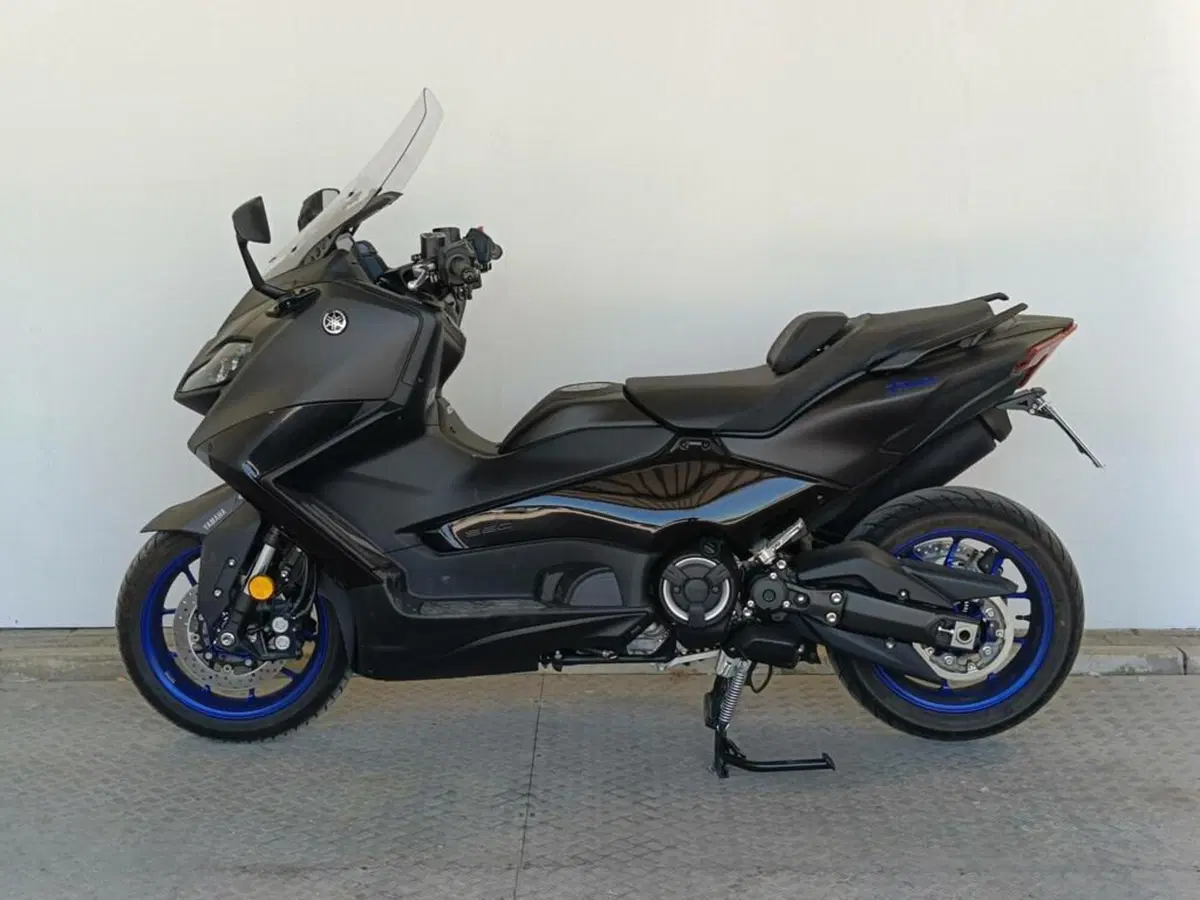 Yamaha T-Max 560 (2022 - 24) (4)