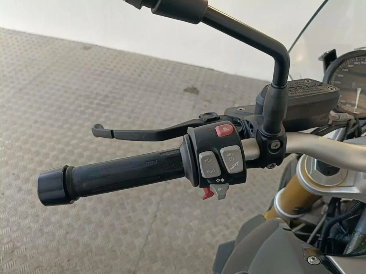 Bmw R 1200 R (2015 - 16) (7)