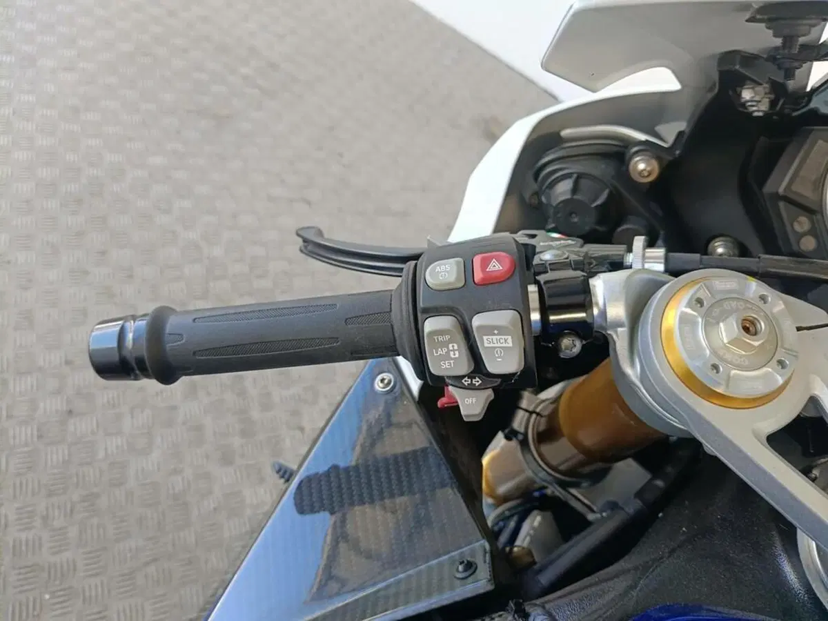 Bmw HP4 (2013 - 14) (7)