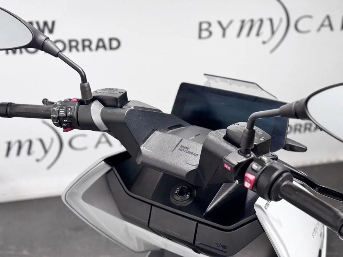 Bmw CE 04 (2021 - 25) (11)