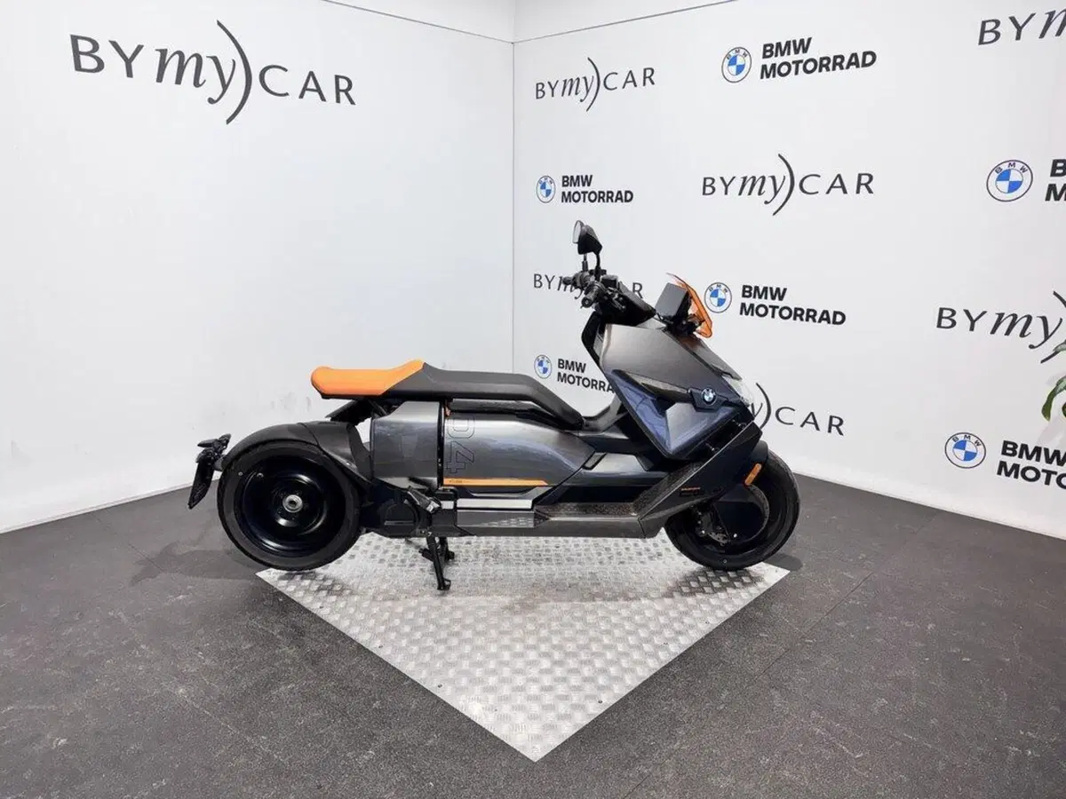 Bmw CE 04 (2021 - 25) (11)