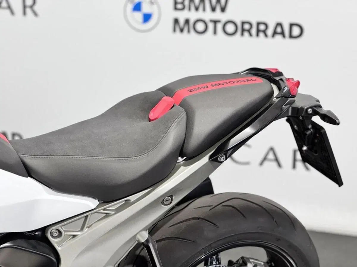 Bmw R 1300 R (2026 - 27) (3)