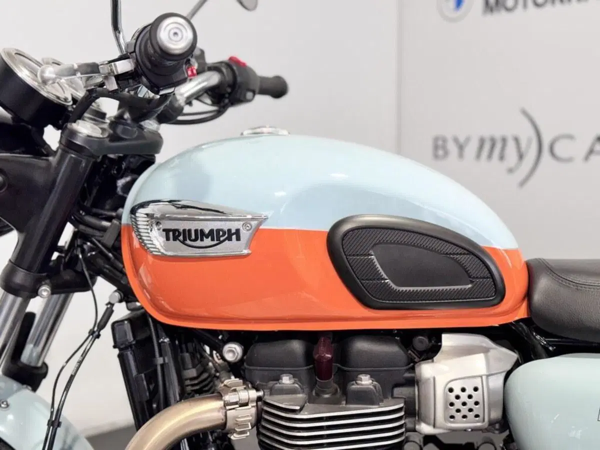 Triumph Bonneville T100 (2021 - 25) (5)