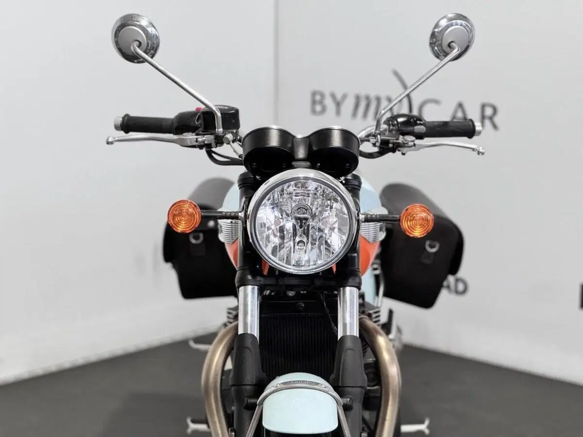 Triumph Bonneville T100 (2021 - 25) (8)