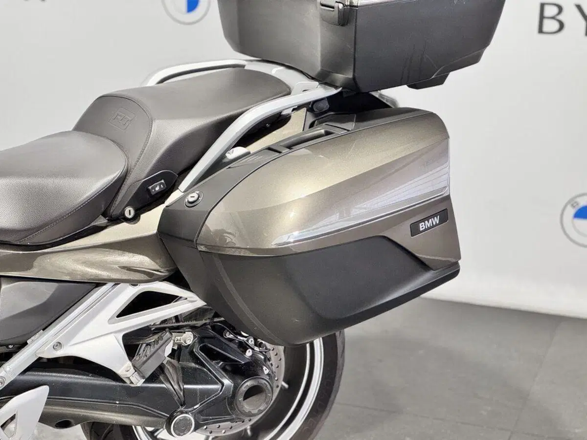Bmw R 1250 RT (2021 - 25) (3)