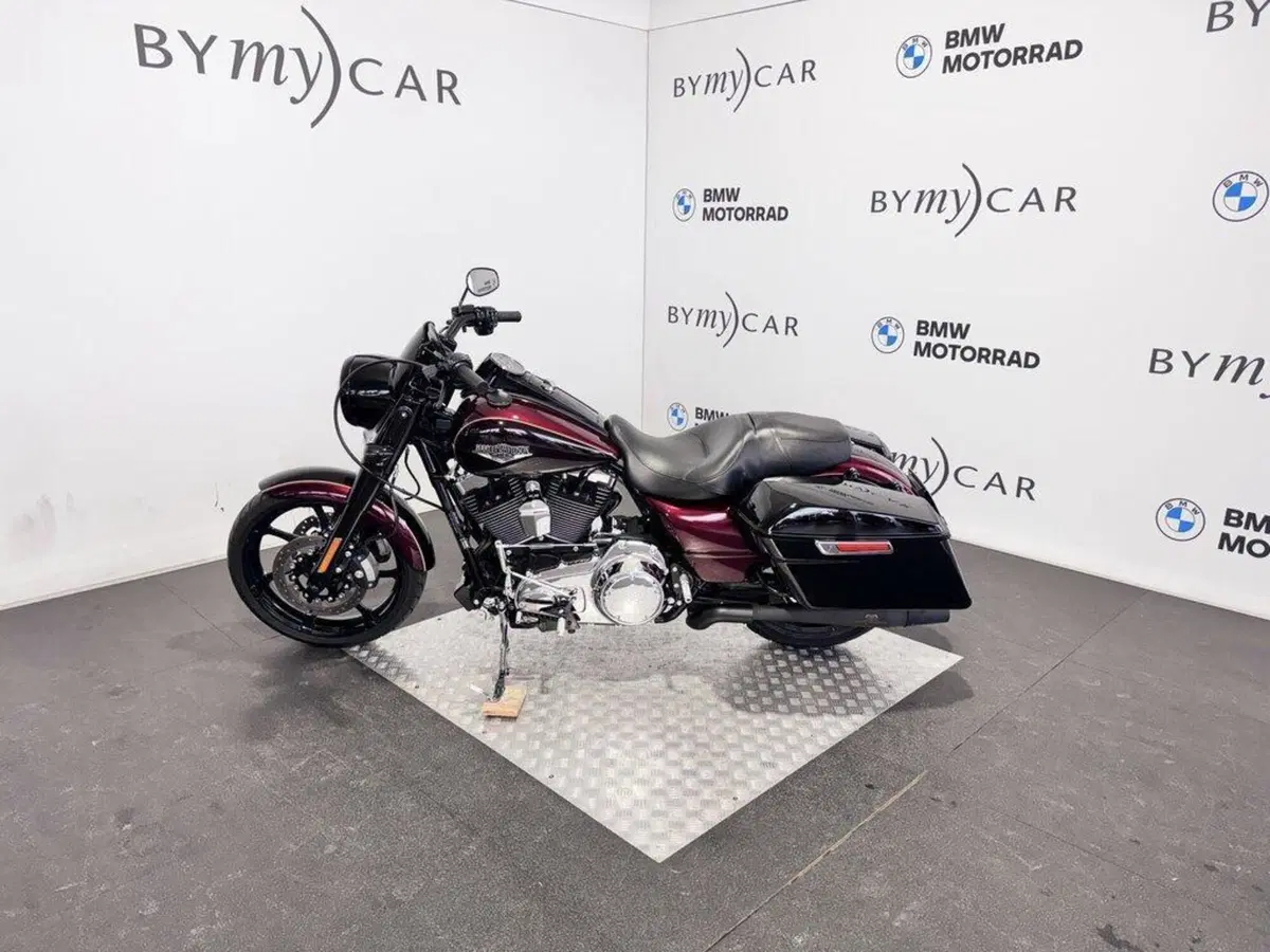 Harley-Davidson 1690 Road King (2013 - 16) - FLHR (13)