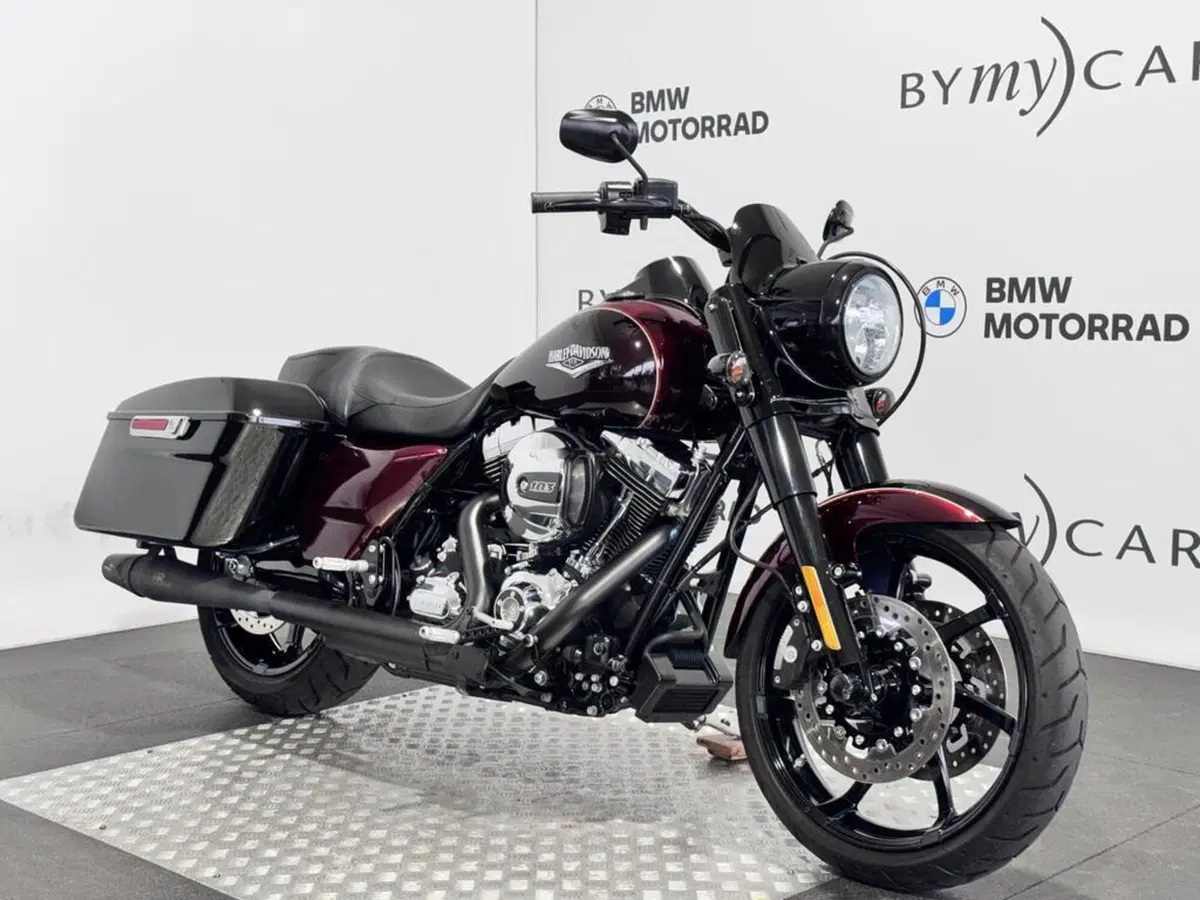 Harley-Davidson 1690 Road King (2013 - 16) - FLHR (11)