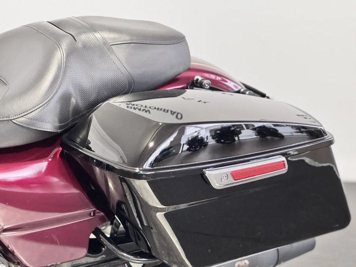 Harley-Davidson 1690 Road King (2013 - 16) - FLHR (3)