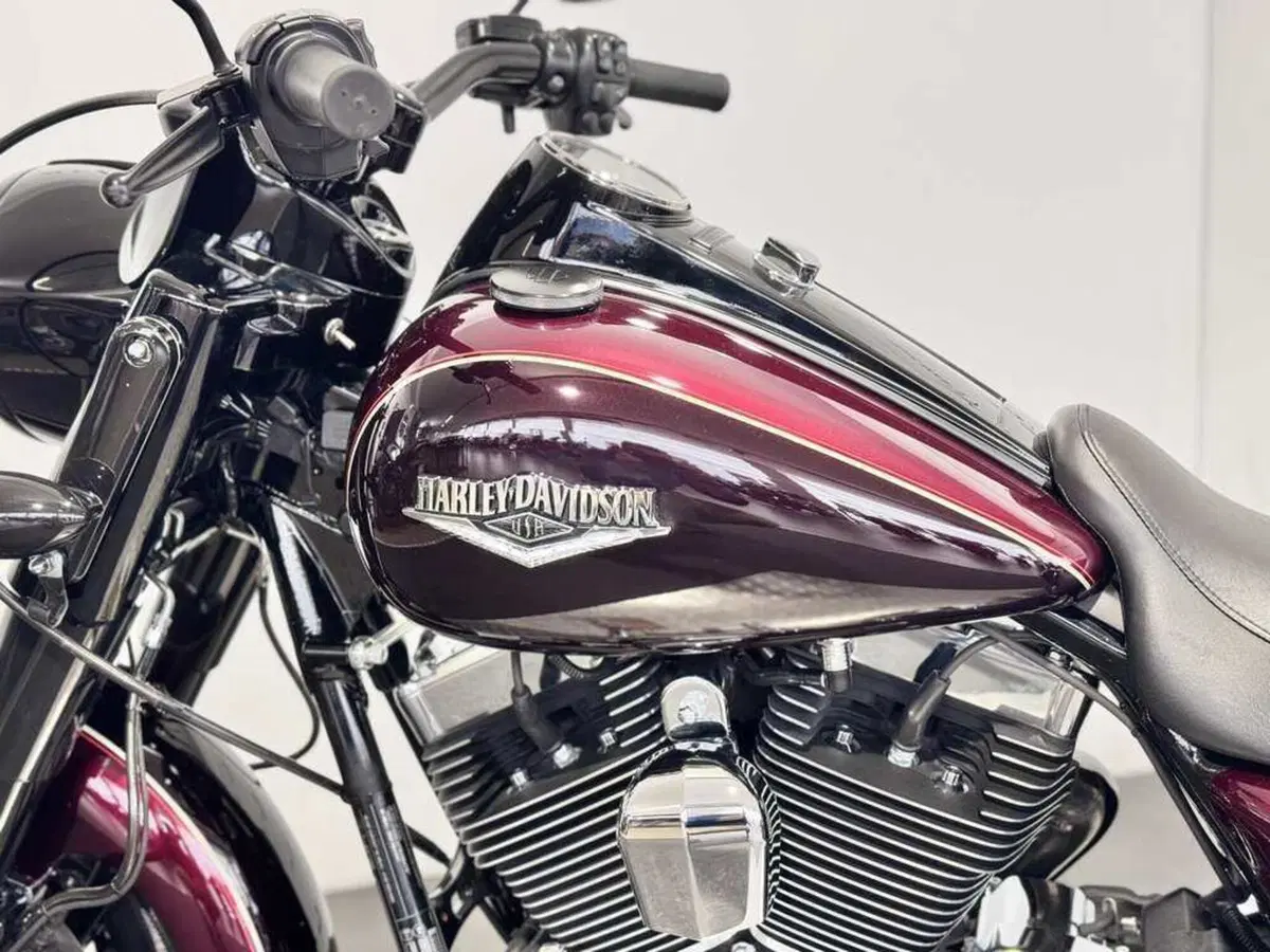 Harley-Davidson 1690 Road King (2013 - 16) - FLHR (6)