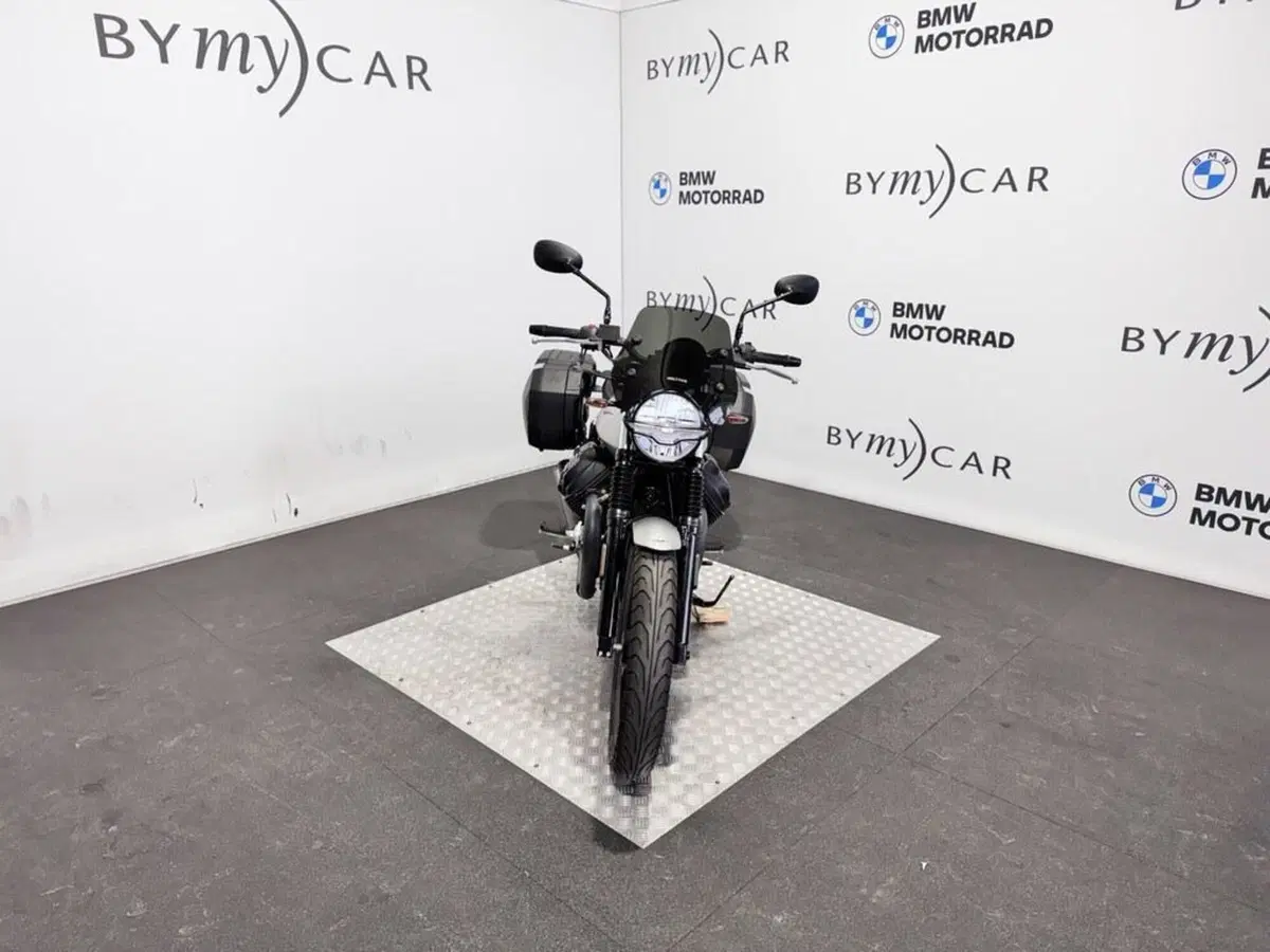 Moto Guzzi V7 Stone (2021 - 24) (7)