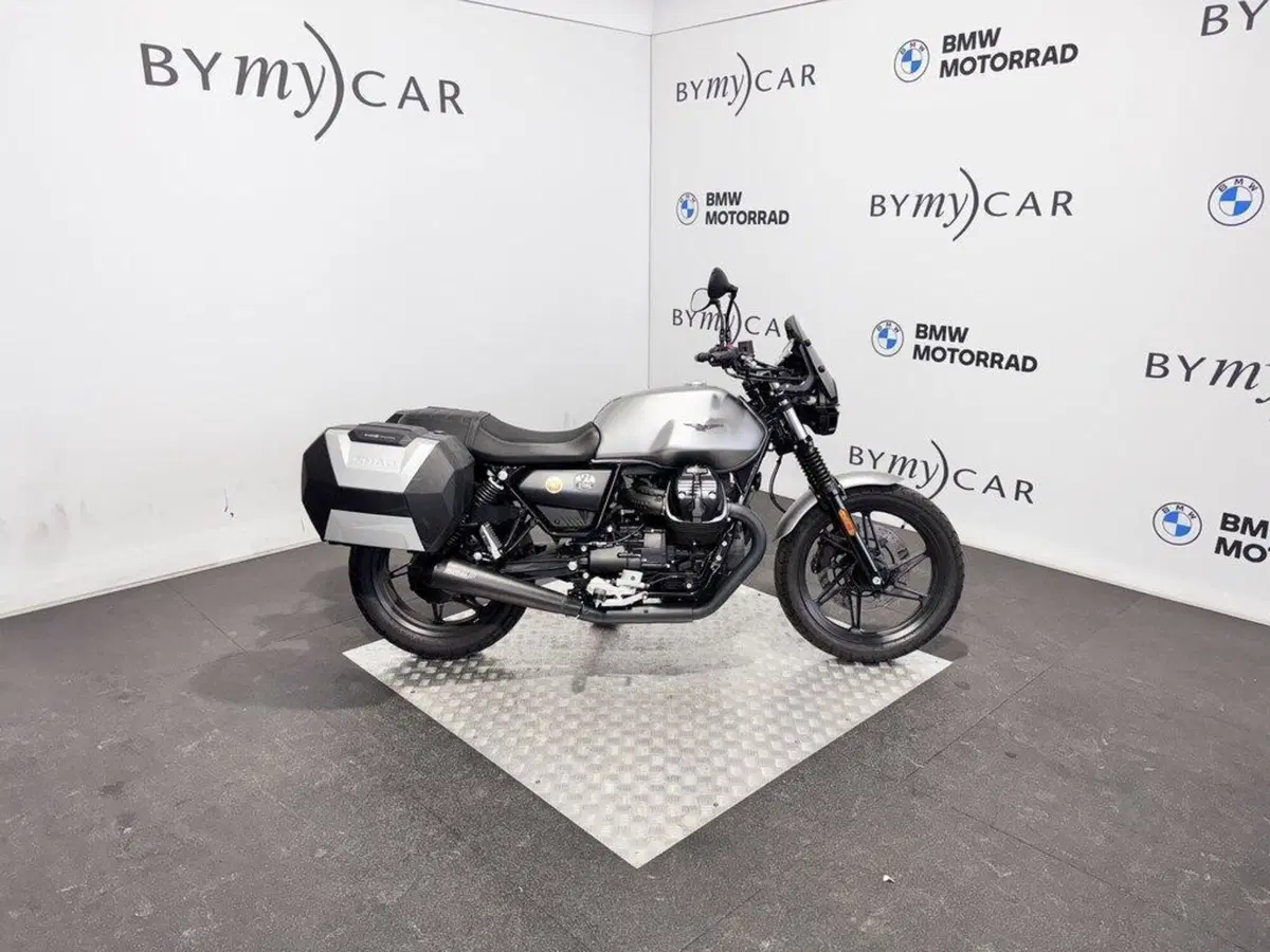 Moto Guzzi V7 Stone (2021 - 24) (10)