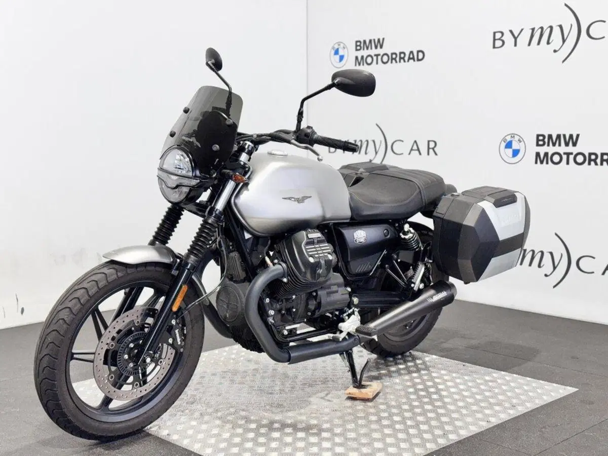 Moto Guzzi V7 Stone (2021 - 24) (6)