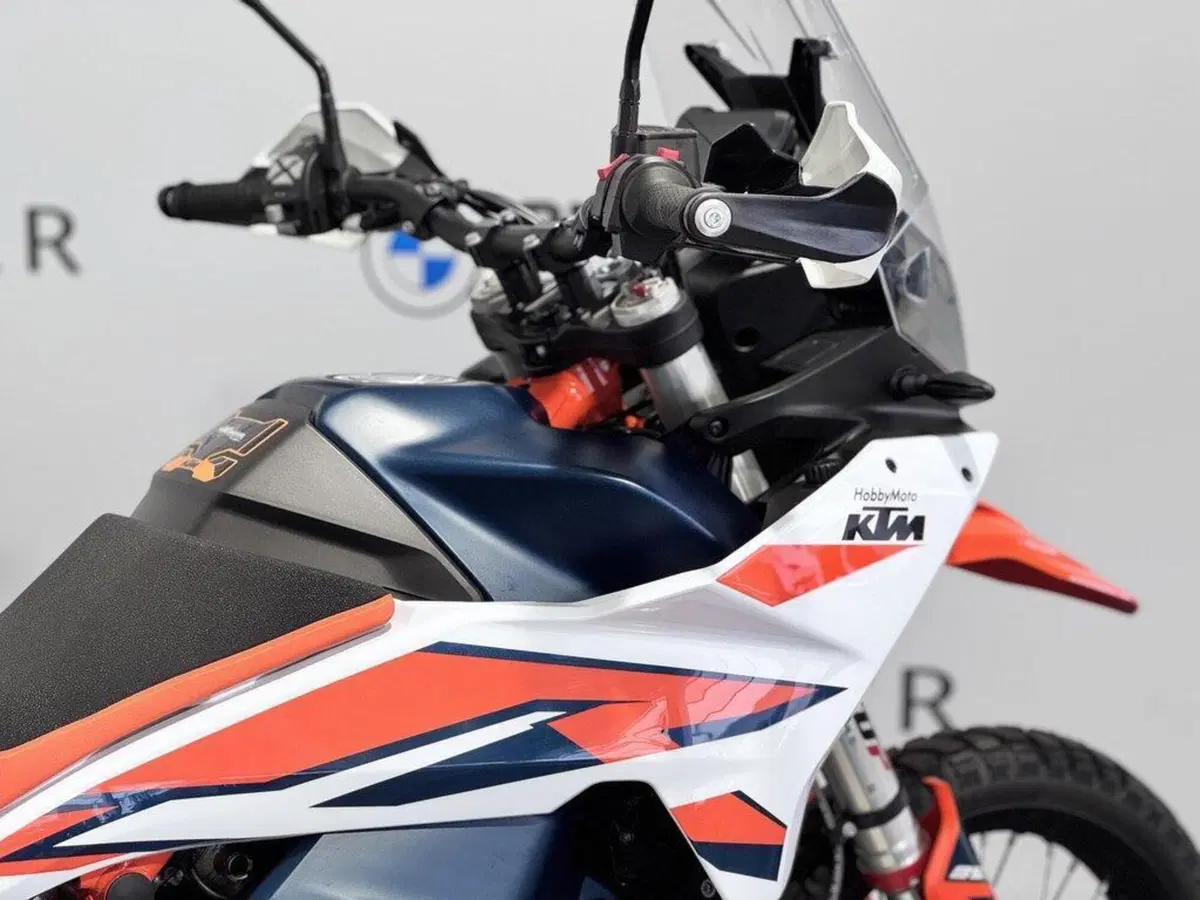 KTM 890 Adventure R Rally (2024 - 25) (13)