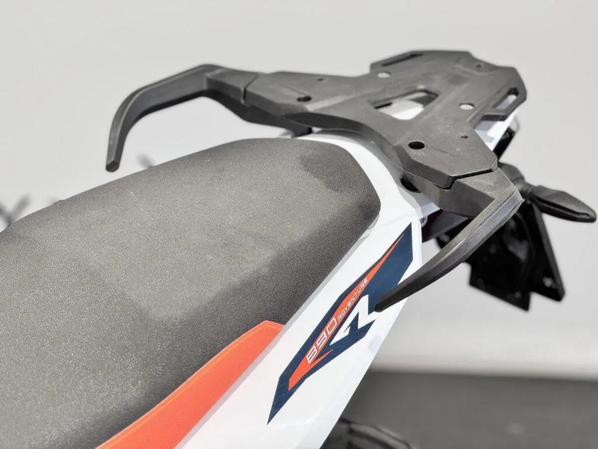 KTM 890 Adventure R Rally (2024 - 25) (3)