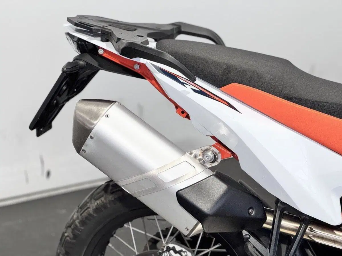 KTM 890 Adventure R Rally (2024 - 25) (12)