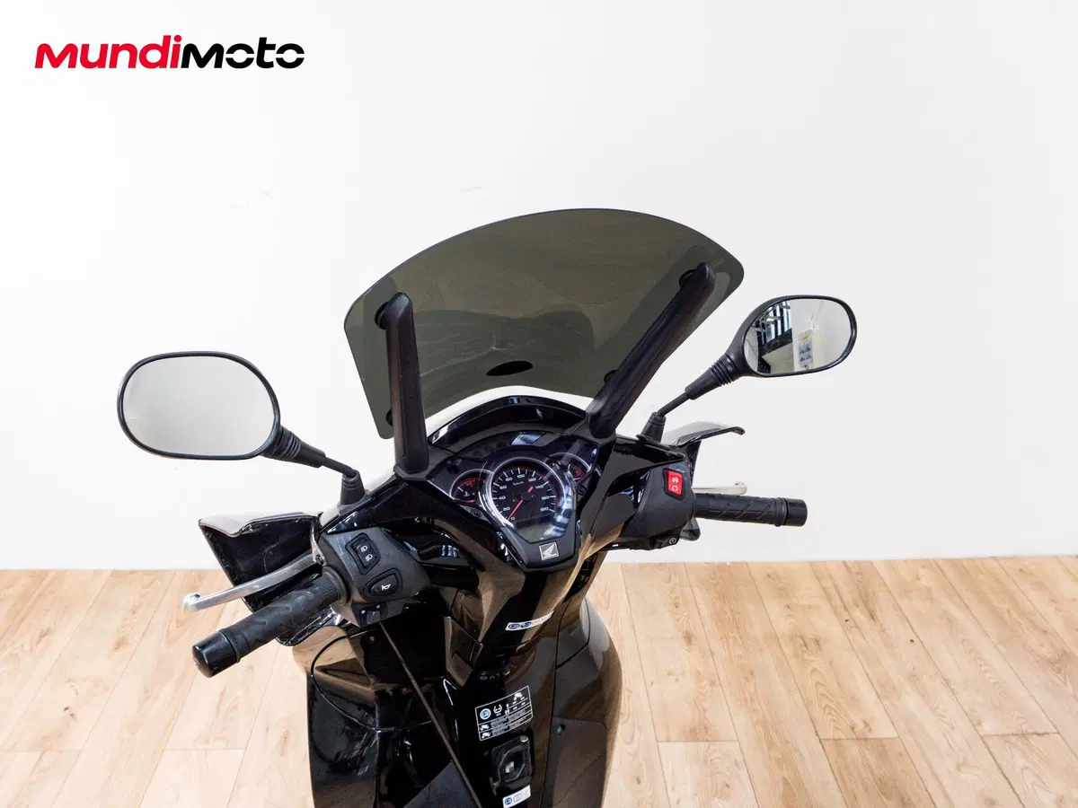 Honda SH 300 i ABS (2011 - 13) (11)