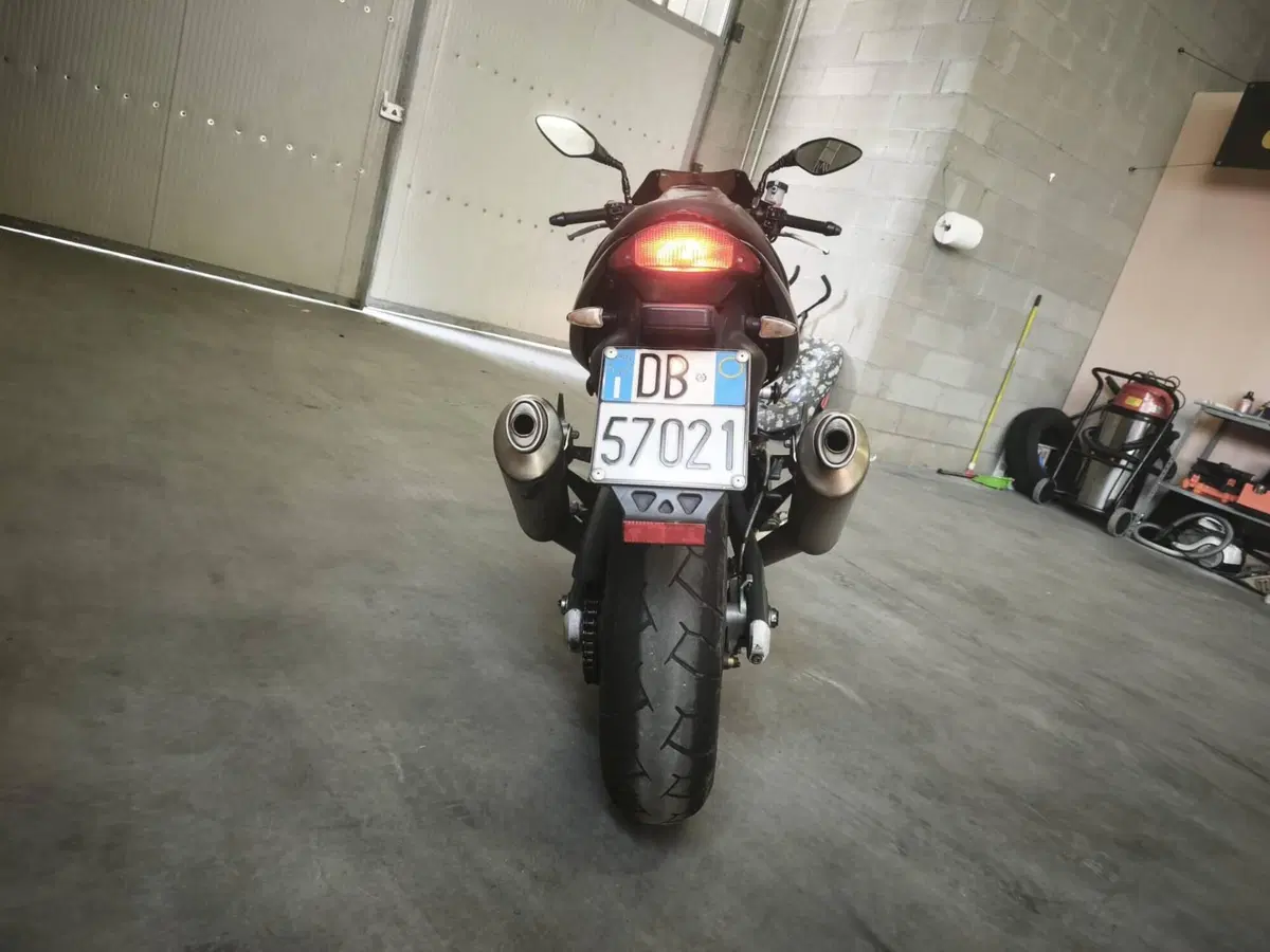 Cagiva Raptor 650 (2005 - 07) (3)
