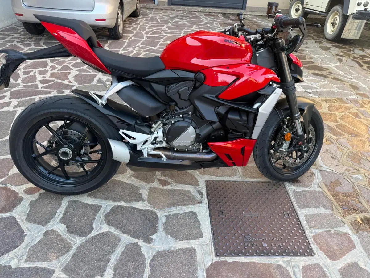 Ducati Streetfighter V2 (2022 - 24) (2)