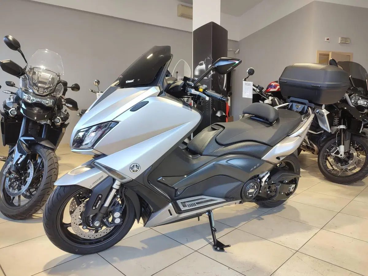 Yamaha T-Max 530 ABS (2015 - 17) (6)