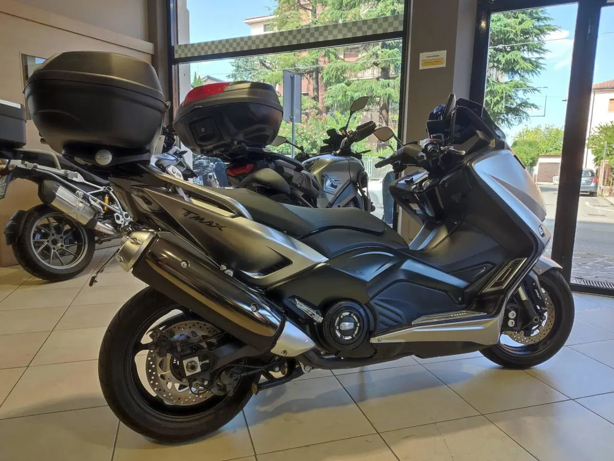 Yamaha T-Max 530 ABS (2015 - 17) (3)
