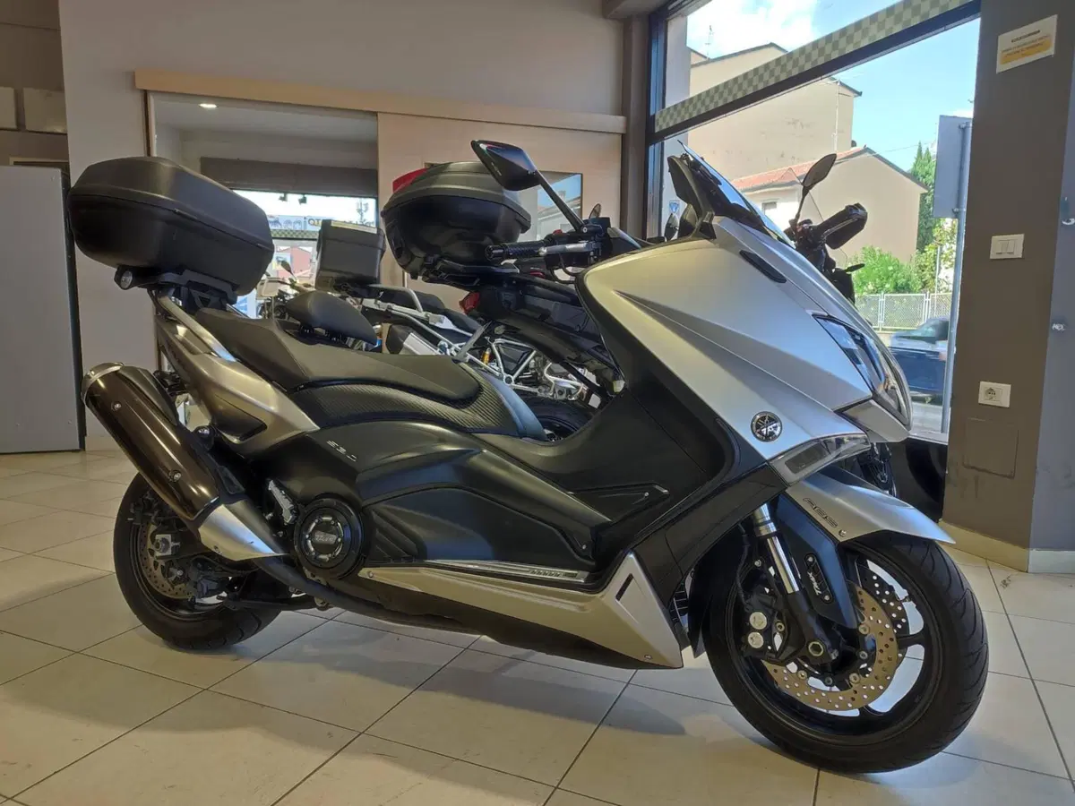 Yamaha T-Max 530 ABS (2015 - 17) (2)