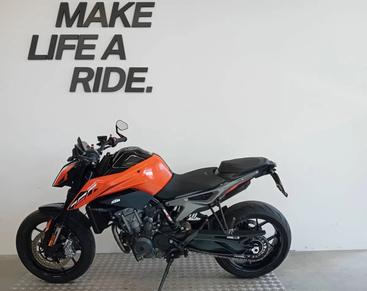 KTM 790 Duke L (2023 - 24) (2)