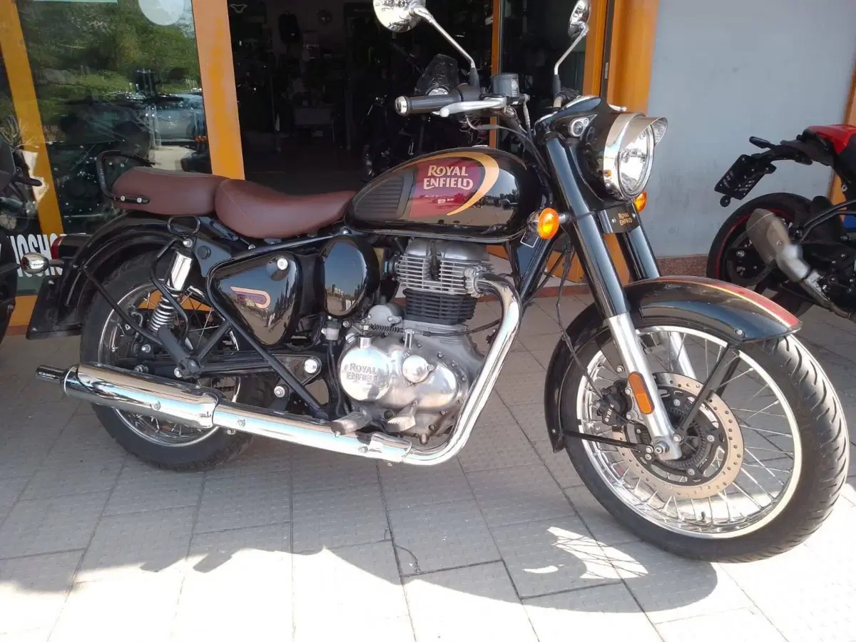 Royal Enfield Classic 350 (2021 - 26)
