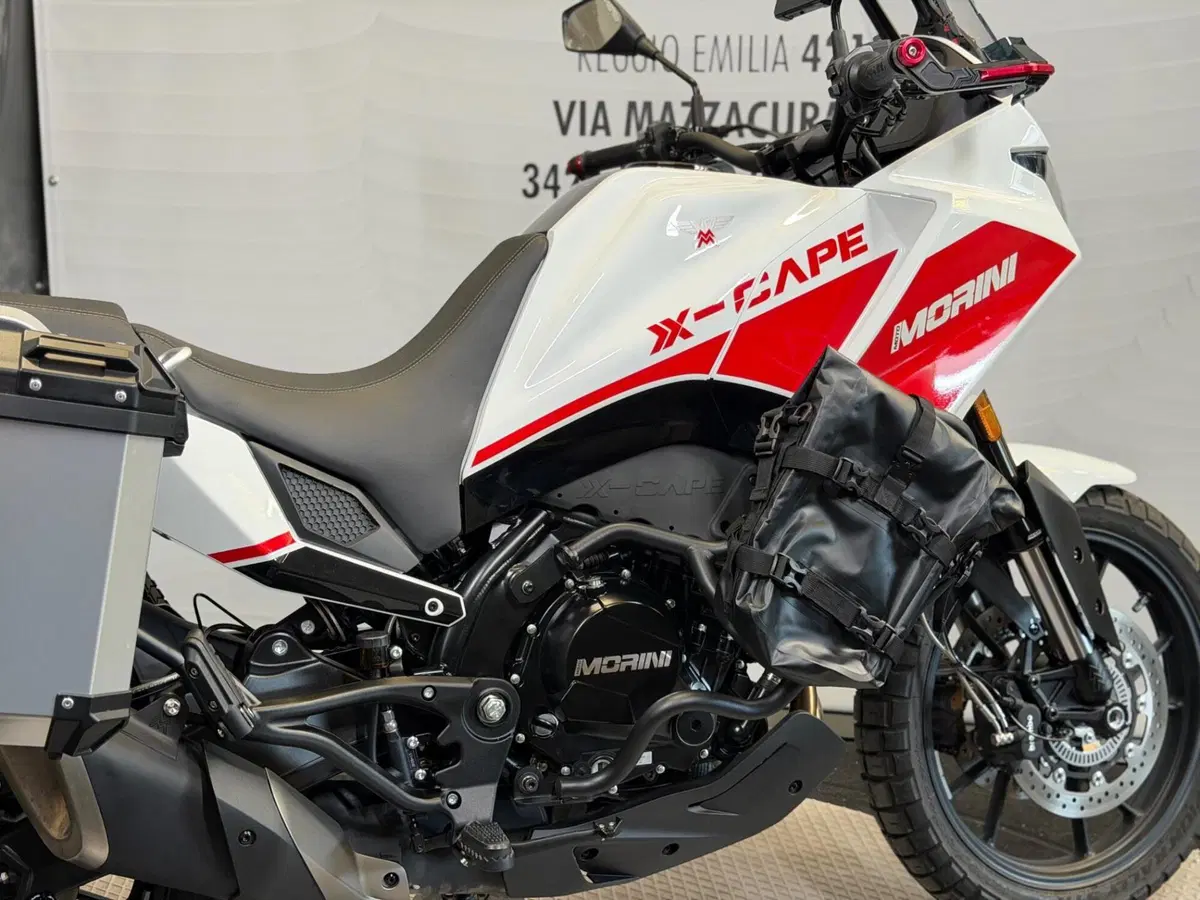 Moto Morini X-Cape 650 (2021 - 26) (3)