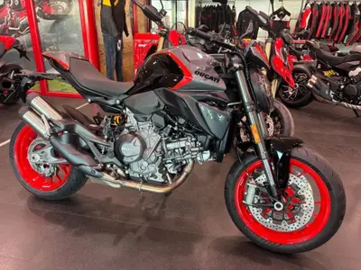 Ducati Monster 890 + (2026) nuova