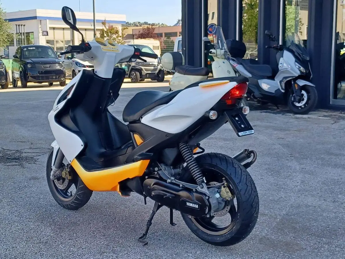 Yamaha Aerox 50 R (2007 - 18) (4)