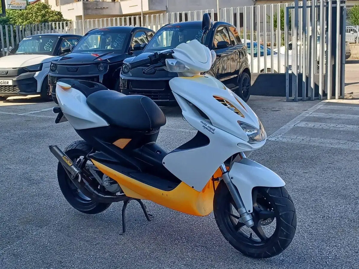 Yamaha Aerox 50 R (2007 - 18) (5)