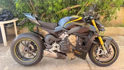 Ducati Streetfighter V4 S (2023 - 24) usata
