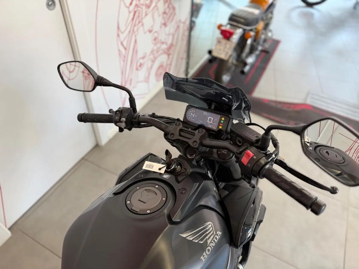Honda CB 650 R (2021 - 23) (7)