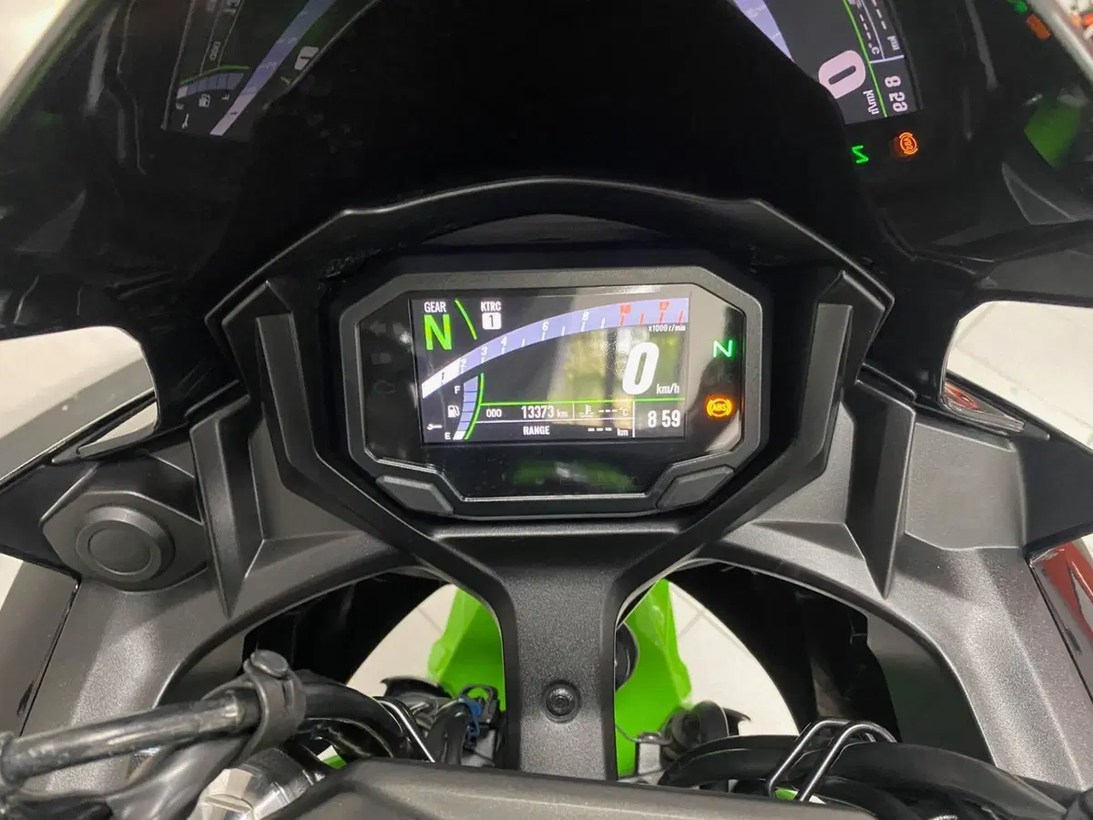 Kawasaki Ninja 650 (2021 - 24) (4)