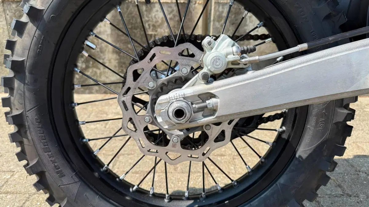 KTM 250 EXC-F (2026) (9)
