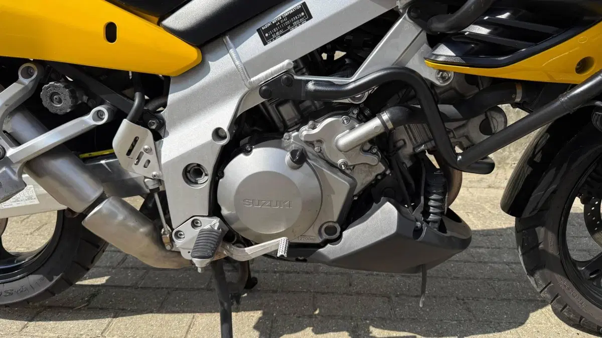 Suzuki V-Strom 1000 (2002 - 06) (14)