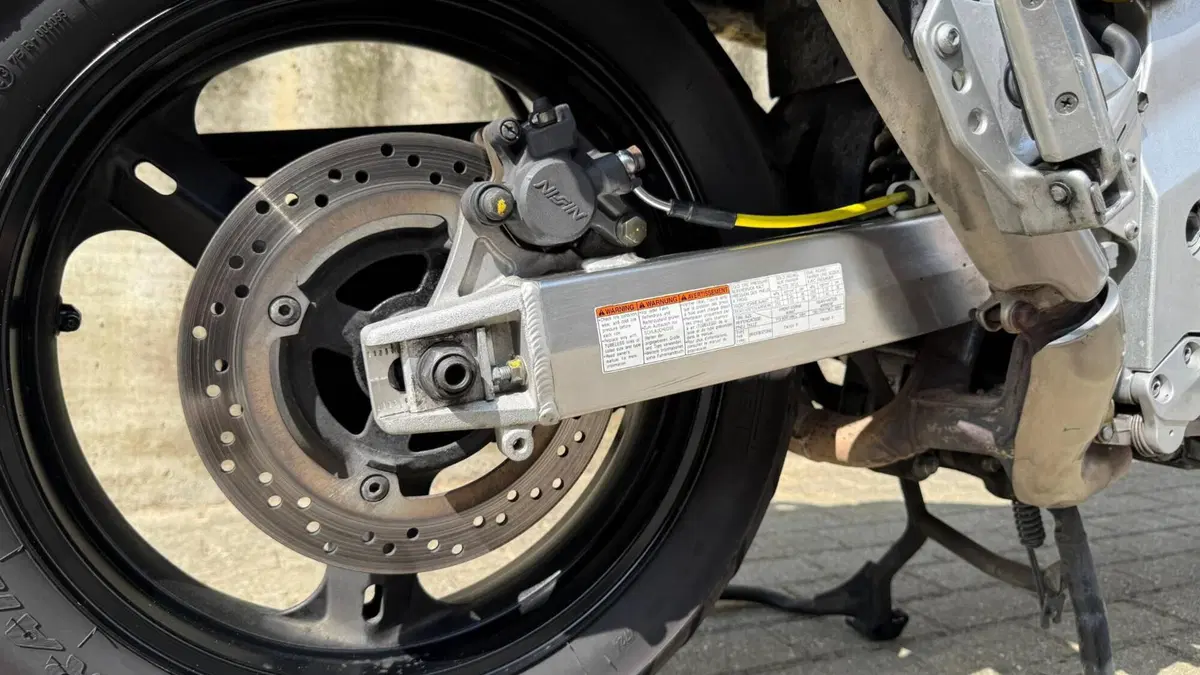 Suzuki V-Strom 1000 (2002 - 06) (16)