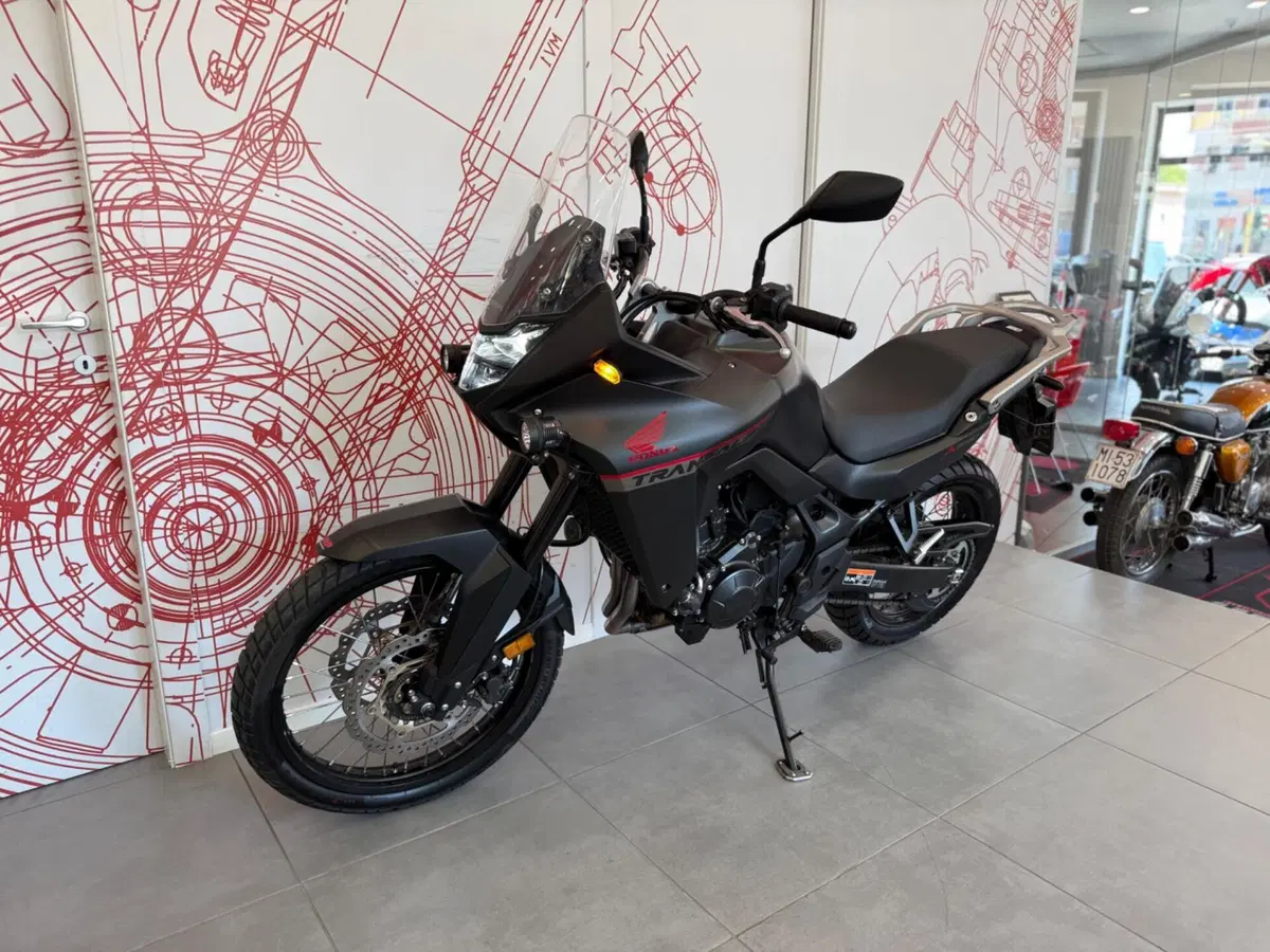 Honda Transalp XL750 (2023 - 24) (5)