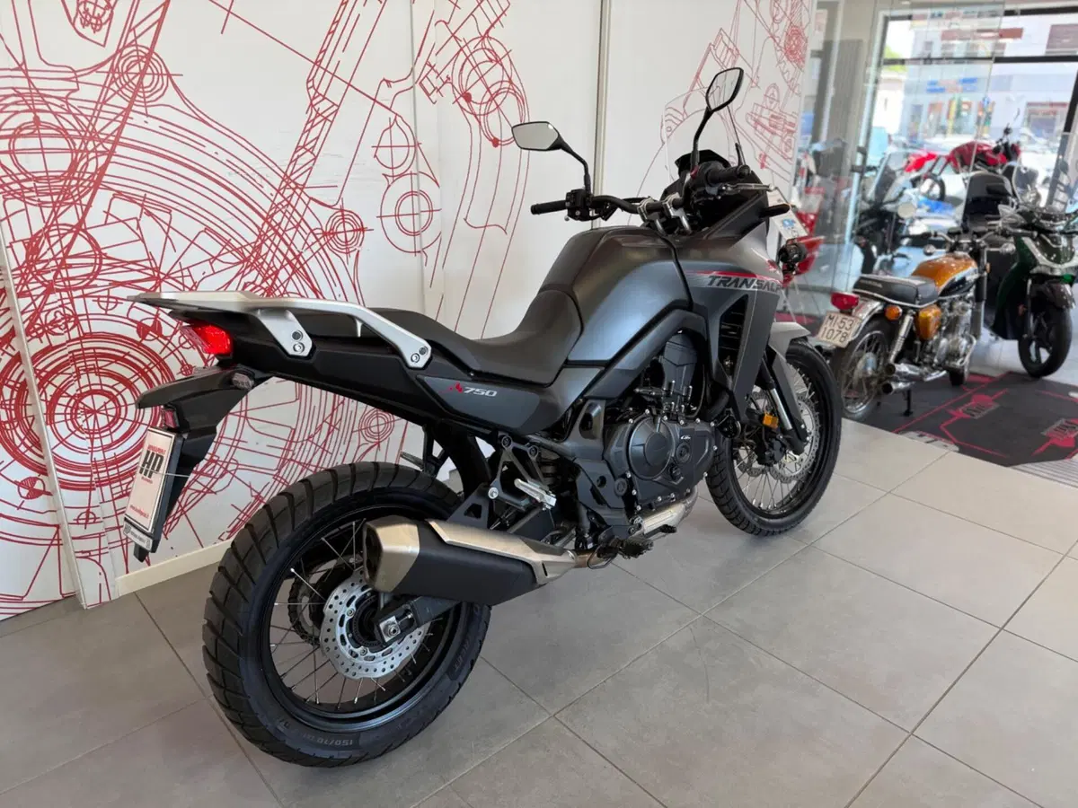 Honda Transalp XL750 (2023 - 24) (3)