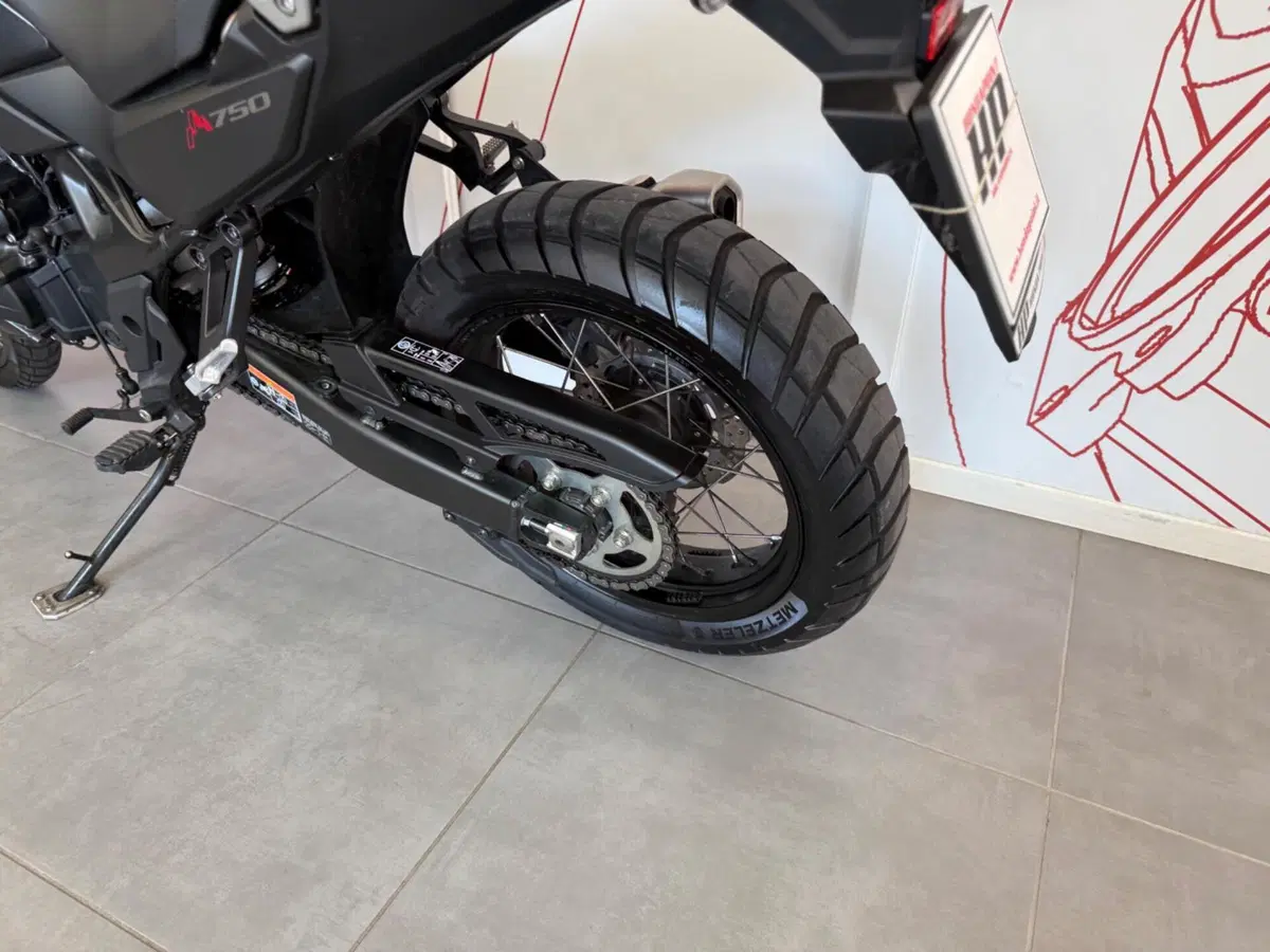 Honda Transalp XL750 (2023 - 24) (14)