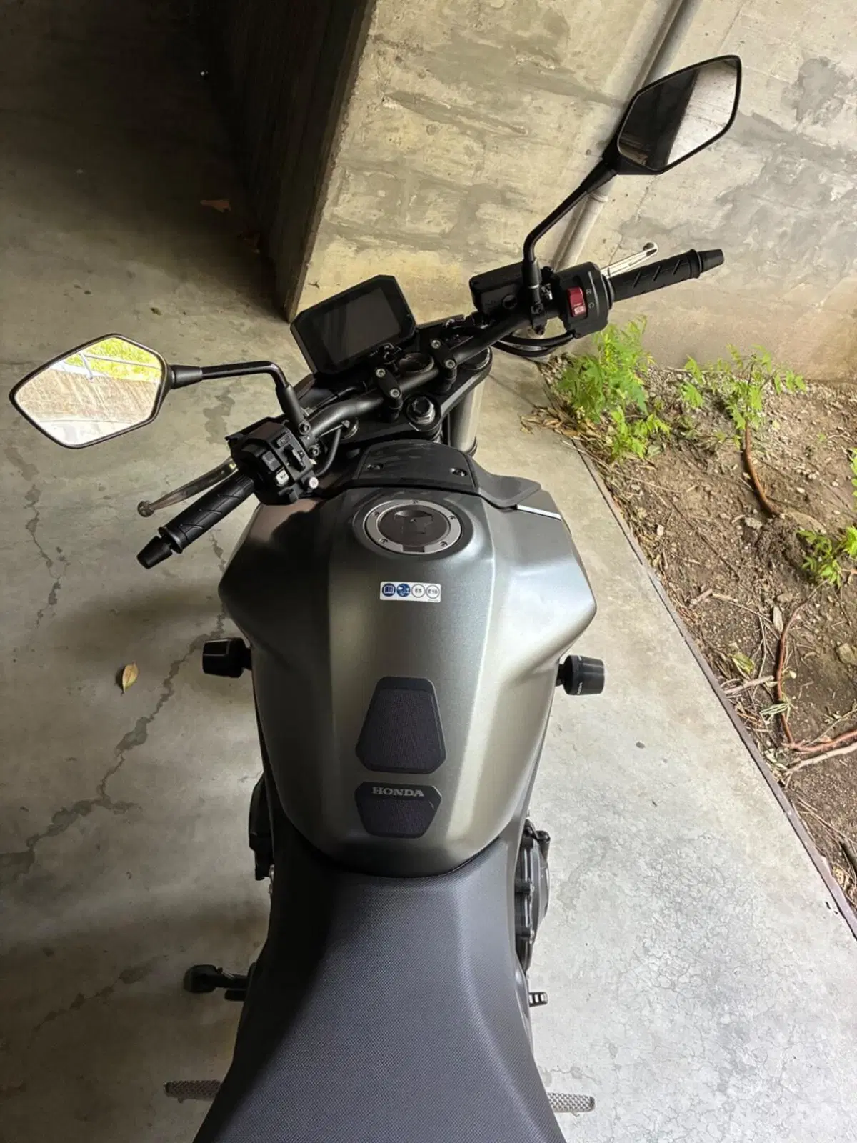 Honda CB 750 Hornet (2023 - 24) (4)