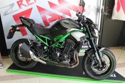 Kawasaki Z 900 (2025 - 26) usata
