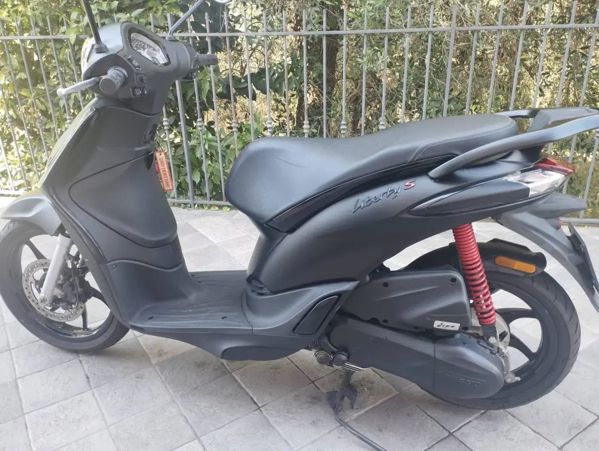 Piaggio Liberty 50 3V S (2021 - 24) (2)