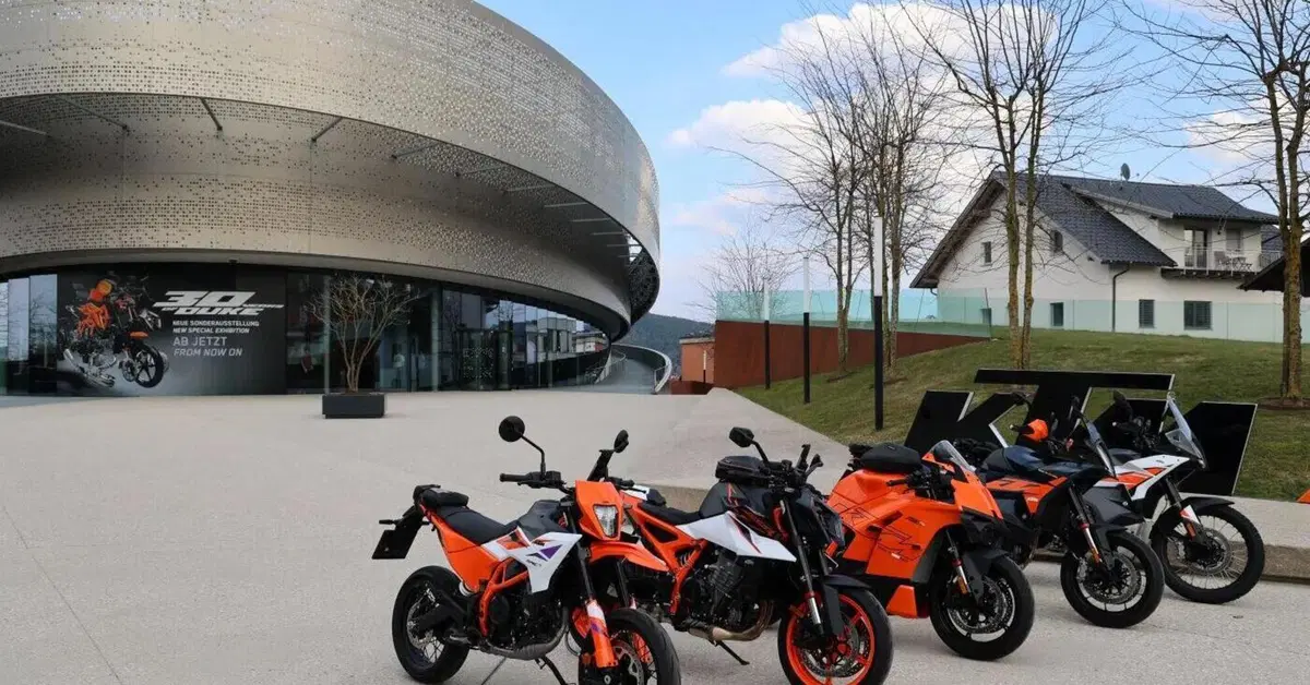 Come mai Bajaj cerca un partner strategico per KTM