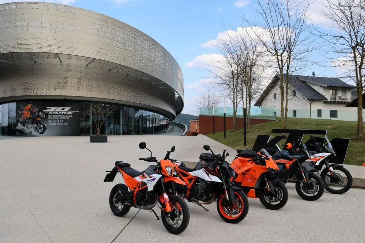 Come mai Bajaj cerca un partner strategico per KTM