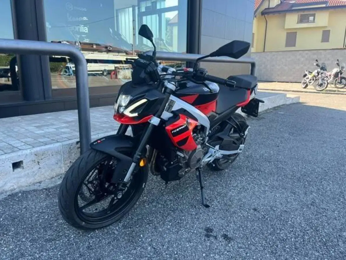 Aprilia Tuono 457 (2025 - 26) (2)