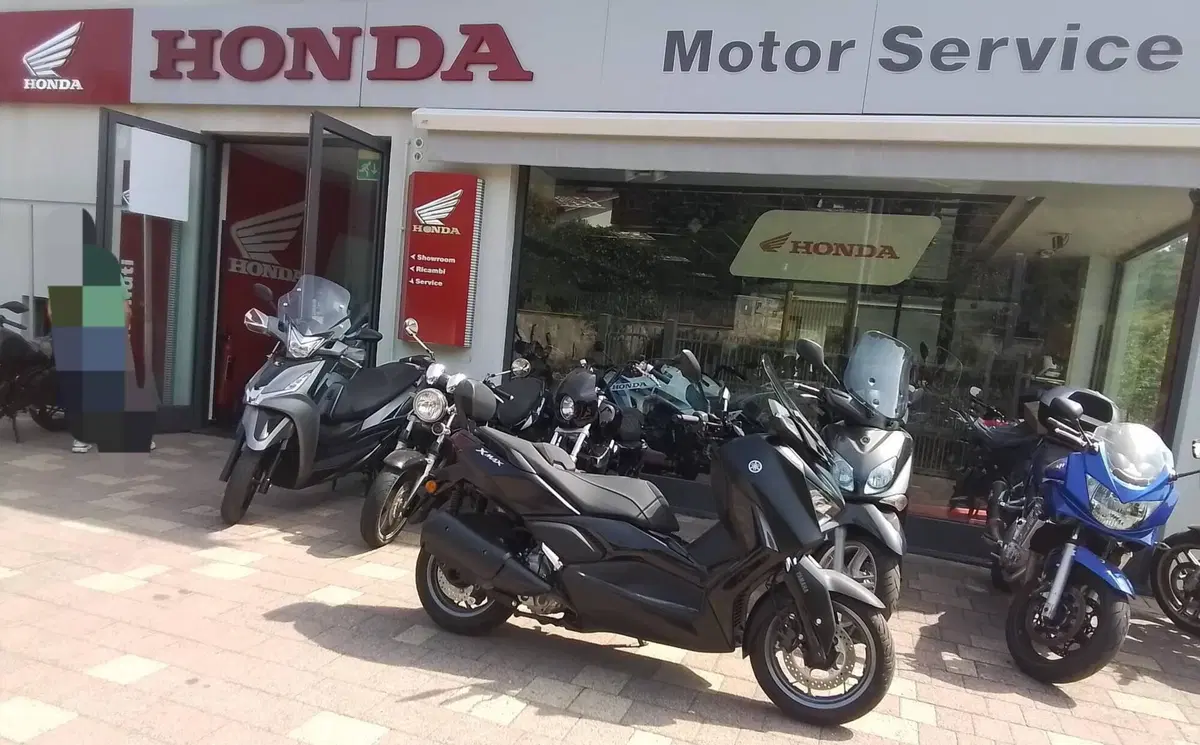 Yamaha X-Max 300 Tech Max (2021 - 24)